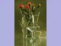 Празнични пълни чаши –наздраве!