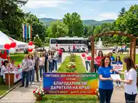 Общностно кръводаряване в парк: Мобилен пункт и доброволци отбелязват Световния ден на кръводарителя.