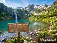 Световен ден на водата: Красиво планинско езеро с водопад и послание за опазване на ценния ресурс на 22 март.